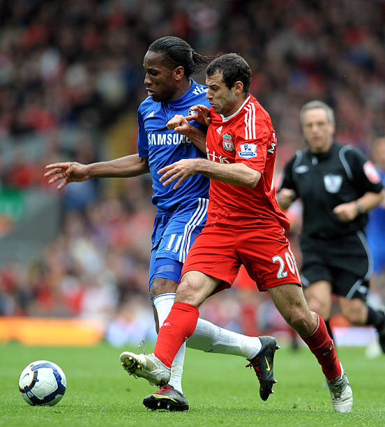 成了鲜明的 成了鲜明的