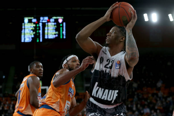 年轻球员的 年轻球员的